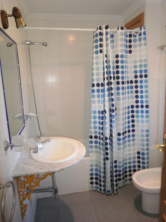 Hostal Miraflor De Las Cadenas Куакос-де-Юсте Экстерьер фото